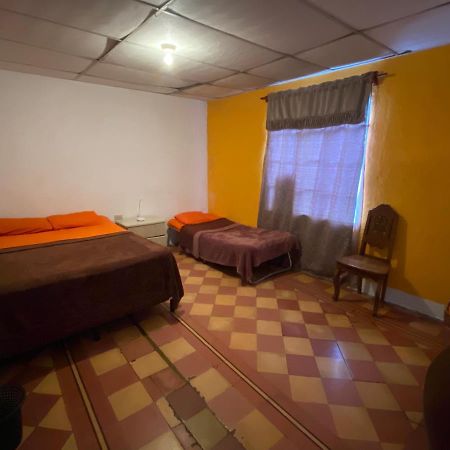 4 Grados Hostel Гватемала Экстерьер фото